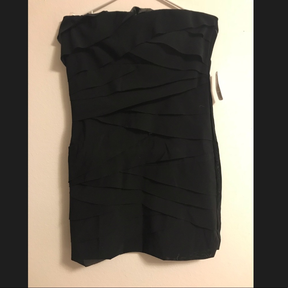 🖤⚡️LBD - Strapless Dress